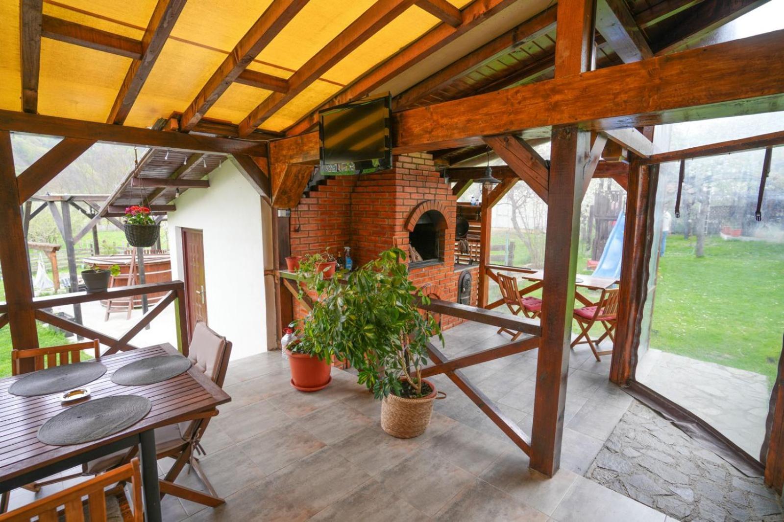 Vila Passiflora Dragoslavele Exterior foto